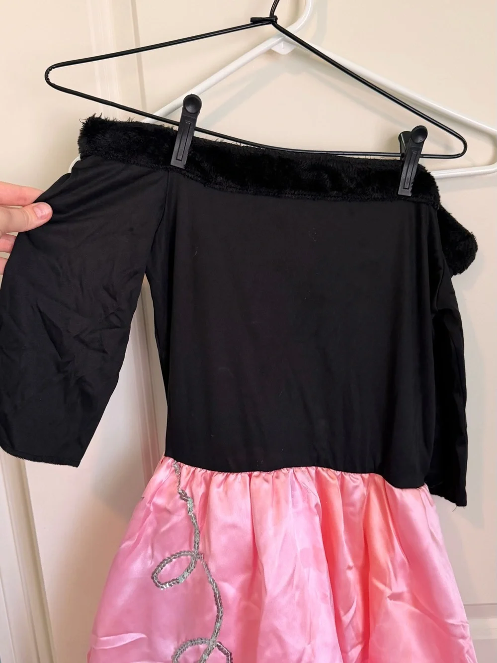 Girls Pink and Black 1950s Poodle Skirt Costume